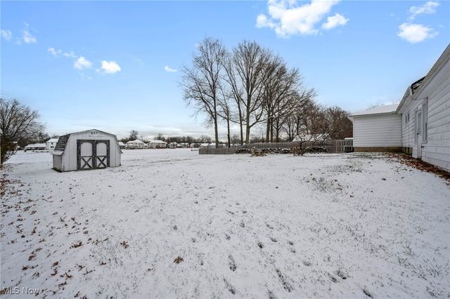 38271 Hurricane Drive, Willoughby, OH 44094