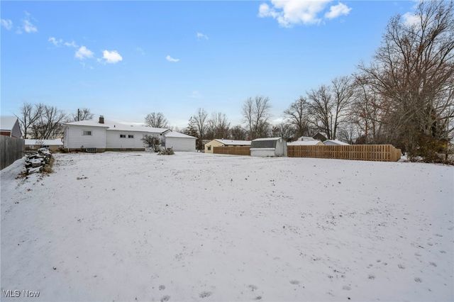 38271 Hurricane Drive, Willoughby, OH 44094