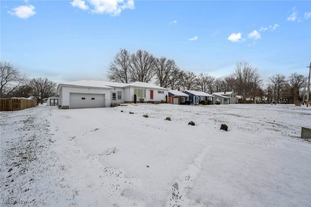 38271 Hurricane Drive, Willoughby, OH 44094