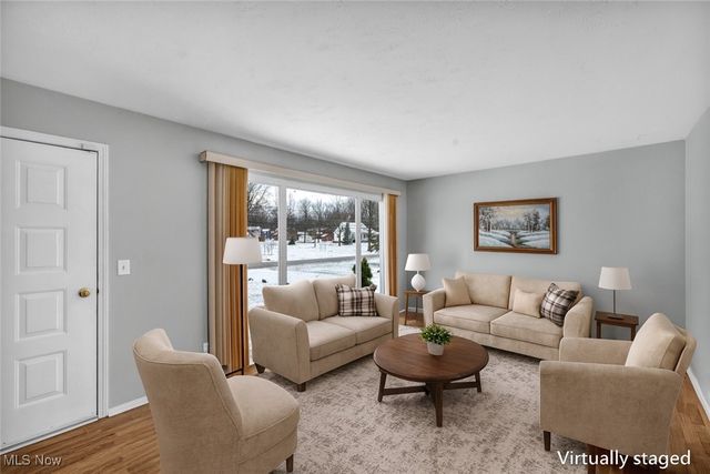 38271 Hurricane Drive, Willoughby, OH 44094