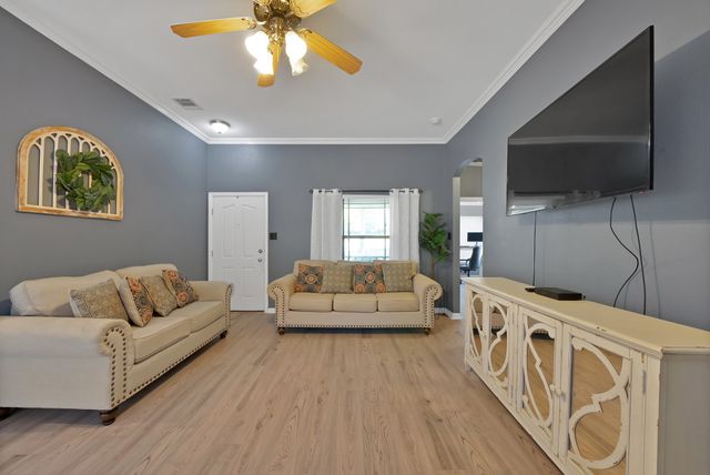 133 Miramar Circle, Weatherford, TX 76085