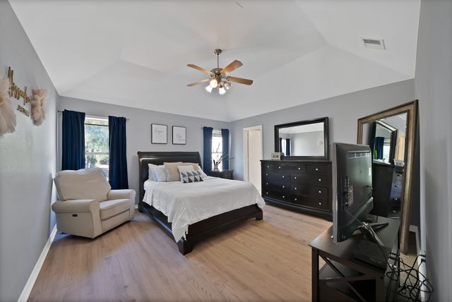 133 Miramar Circle, Weatherford, TX 76085