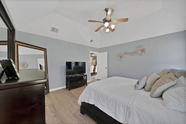 133 Miramar Circle, Weatherford, TX 76085