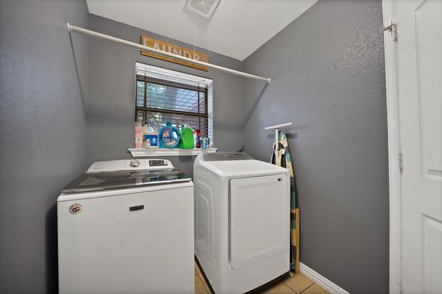 133 Miramar Circle, Weatherford, TX 76085
