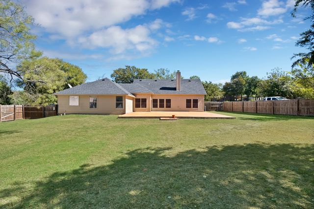 133 Miramar Circle, Weatherford, TX 76085