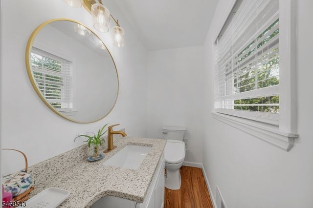 313 SUTTONS LANE, Edison Twp., NJ 08817