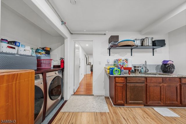 313 SUTTONS LANE, Edison Twp., NJ 08817