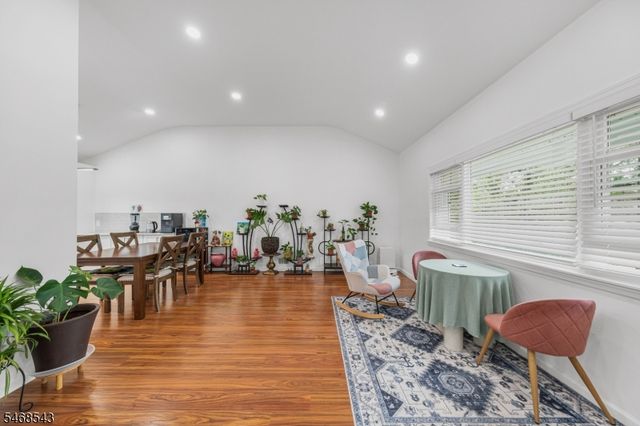 313 SUTTONS LANE, Edison Twp., NJ 08817