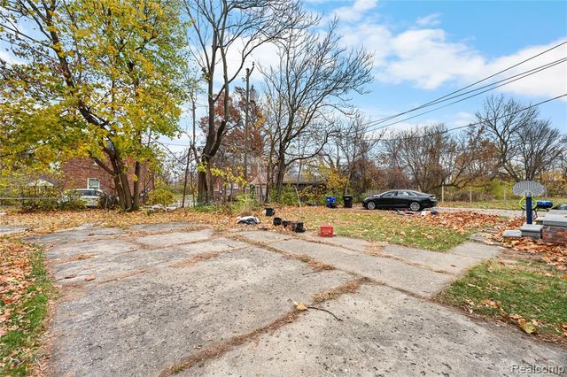 9152 Mansfield Street, Detroit, MI 48228