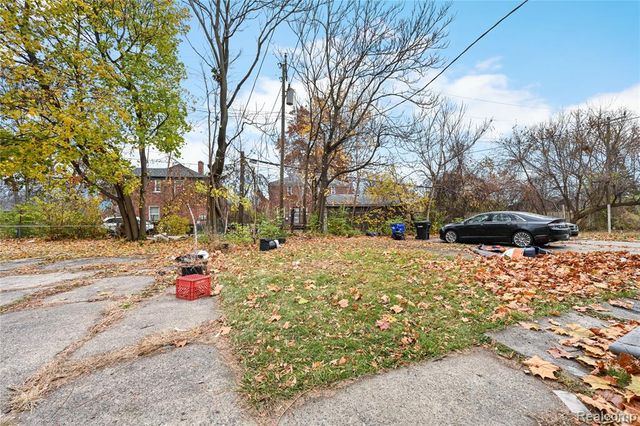 9152 Mansfield Street, Detroit, MI 48228