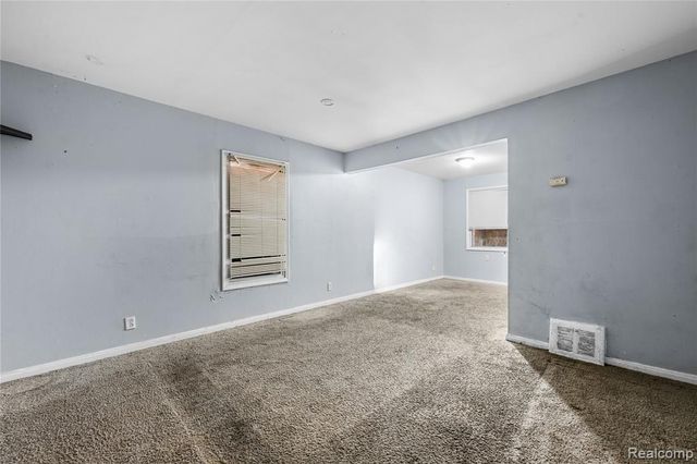 9152 Mansfield Street, Detroit, MI 48228