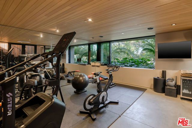 9551 Oak Pass Road, Beverly Hills, CA 90210