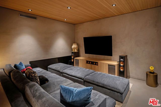 9551 Oak Pass Road, Beverly Hills, CA 90210