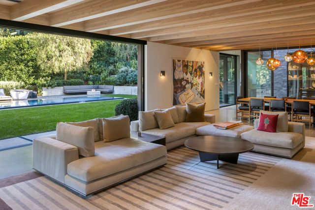 9551 Oak Pass Road, Beverly Hills, CA 90210