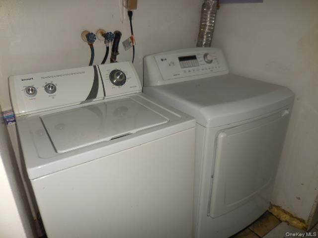 2 Hollow Street, Bellport, NY 11713