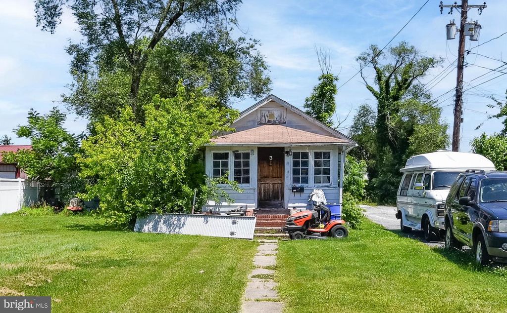 3 MARKET ST, Aberdeen, MD 21001