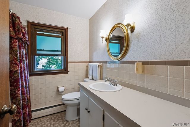 702 Ridge Road, Lewiston, NY 14092