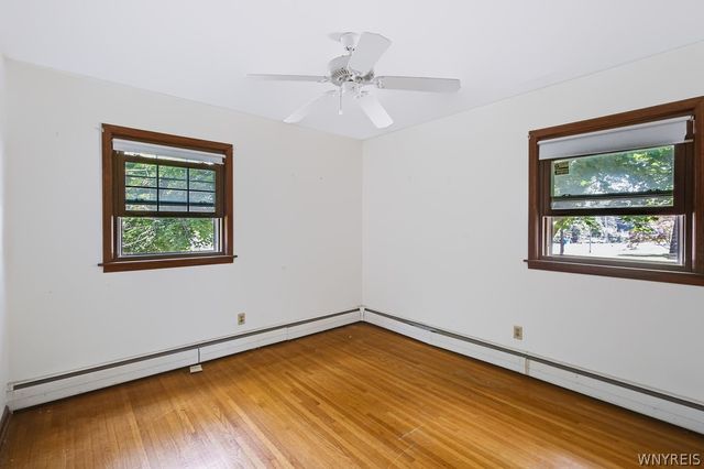 702 Ridge Road, Lewiston, NY 14092
