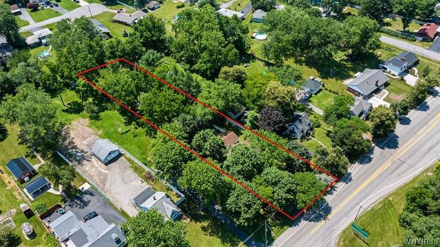 702 Ridge Road, Lewiston, NY 14092