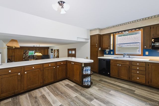 702 Ridge Road, Lewiston, NY 14092
