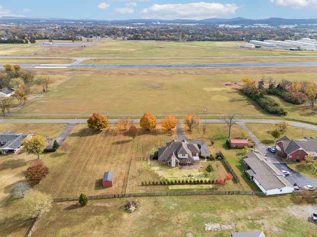 425 Tuckers Gap Rd, Lebanon, TN 37090