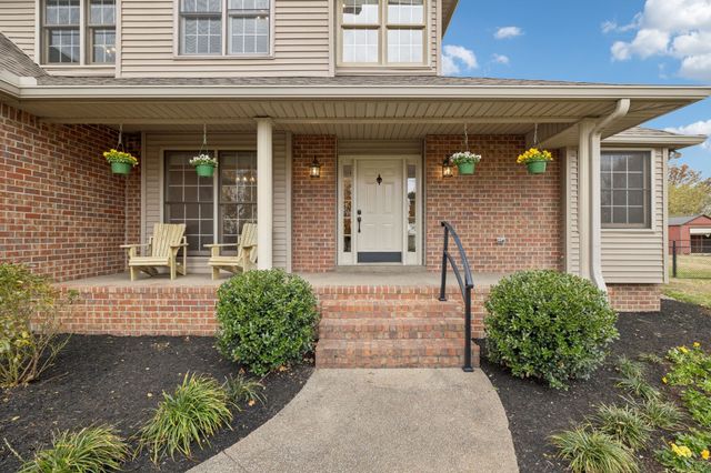 425 Tuckers Gap Rd, Lebanon, TN 37090