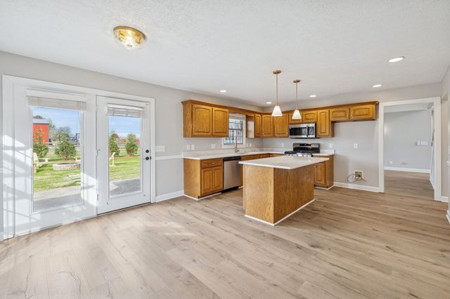 425 Tuckers Gap Rd, Lebanon, TN 37090