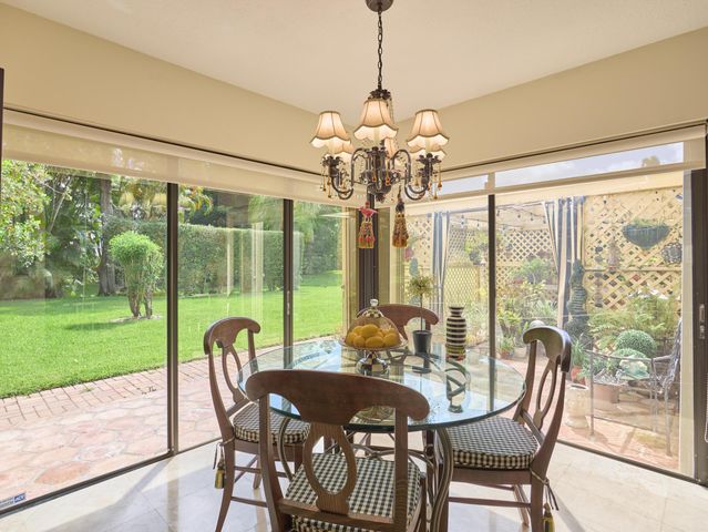 13588 Crosspointe Drive, Palm Beach Gardens, FL 33418