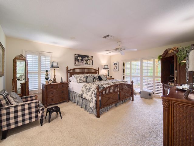 13588 Crosspointe Drive, Palm Beach Gardens, FL 33418