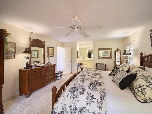 13588 Crosspointe Drive, Palm Beach Gardens, FL 33418