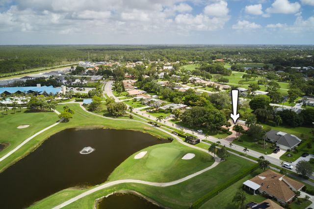 13588 Crosspointe Drive, Palm Beach Gardens, FL 33418