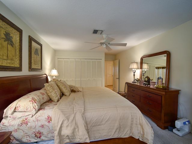 13588 Crosspointe Drive, Palm Beach Gardens, FL 33418