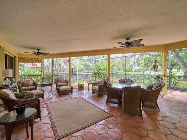 13588 Crosspointe Drive, Palm Beach Gardens, FL 33418