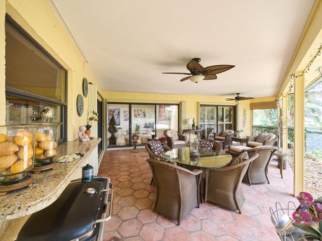 13588 Crosspointe Drive, Palm Beach Gardens, FL 33418