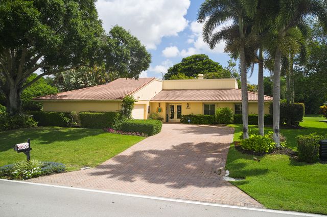 13588 Crosspointe Drive, Palm Beach Gardens, FL 33418