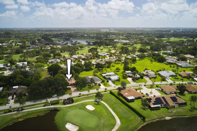 13588 Crosspointe Drive, Palm Beach Gardens, FL 33418