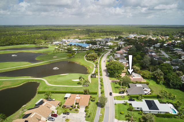 13588 Crosspointe Drive, Palm Beach Gardens, FL 33418