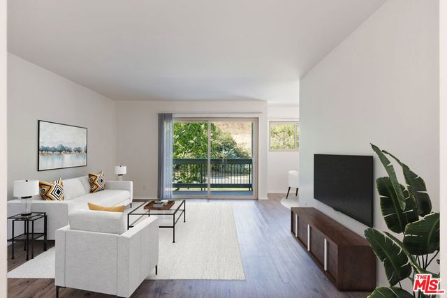 4622 Park Granada 80, Calabasas, CA 91302