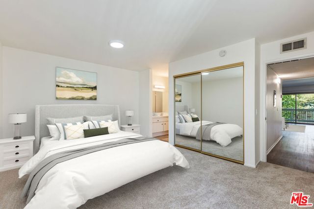 4622 Park Granada 80, Calabasas, CA 91302