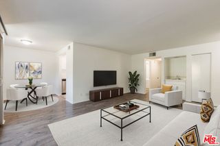 4622 Park Granada 80, Calabasas, CA 91302