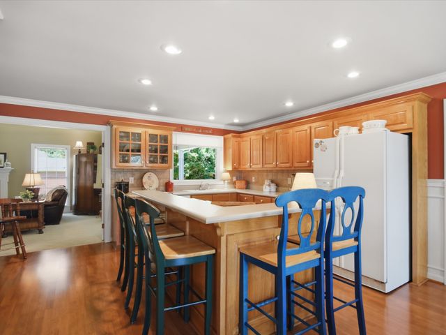 4 Derby Dr, Fayetteville, TN 37334