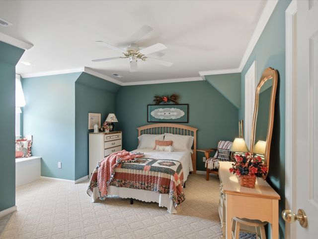 4 Derby Dr, Fayetteville, TN 37334