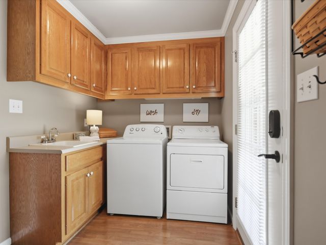 4 Derby Dr, Fayetteville, TN 37334
