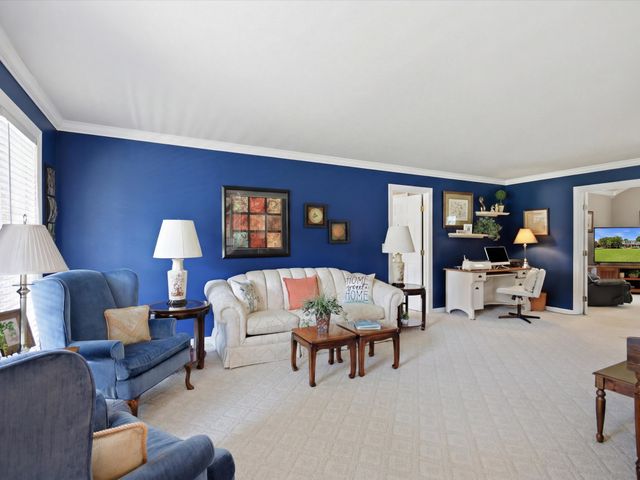 4 Derby Dr, Fayetteville, TN 37334