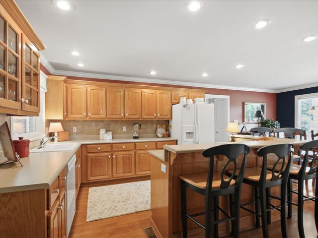 4 Derby Dr, Fayetteville, TN 37334
