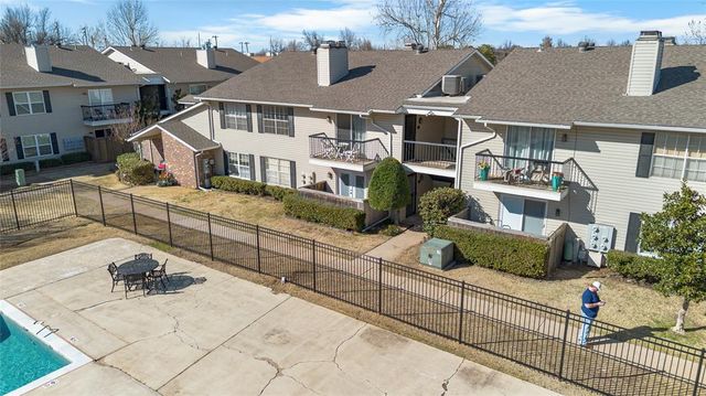 3200 W Britton Road 105, The Village, OK 73120