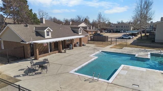 3200 W Britton Road 105, The Village, OK 73120