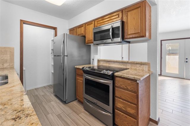 3200 W Britton Road 105, The Village, OK 73120