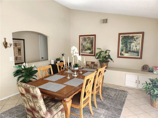 3332 Canyon Lake Drive, Las Vegas, NV 89117