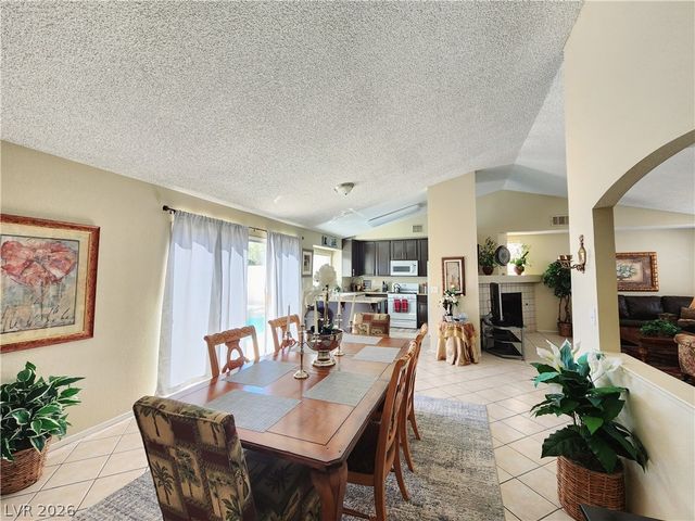 3332 Canyon Lake Drive, Las Vegas, NV 89117